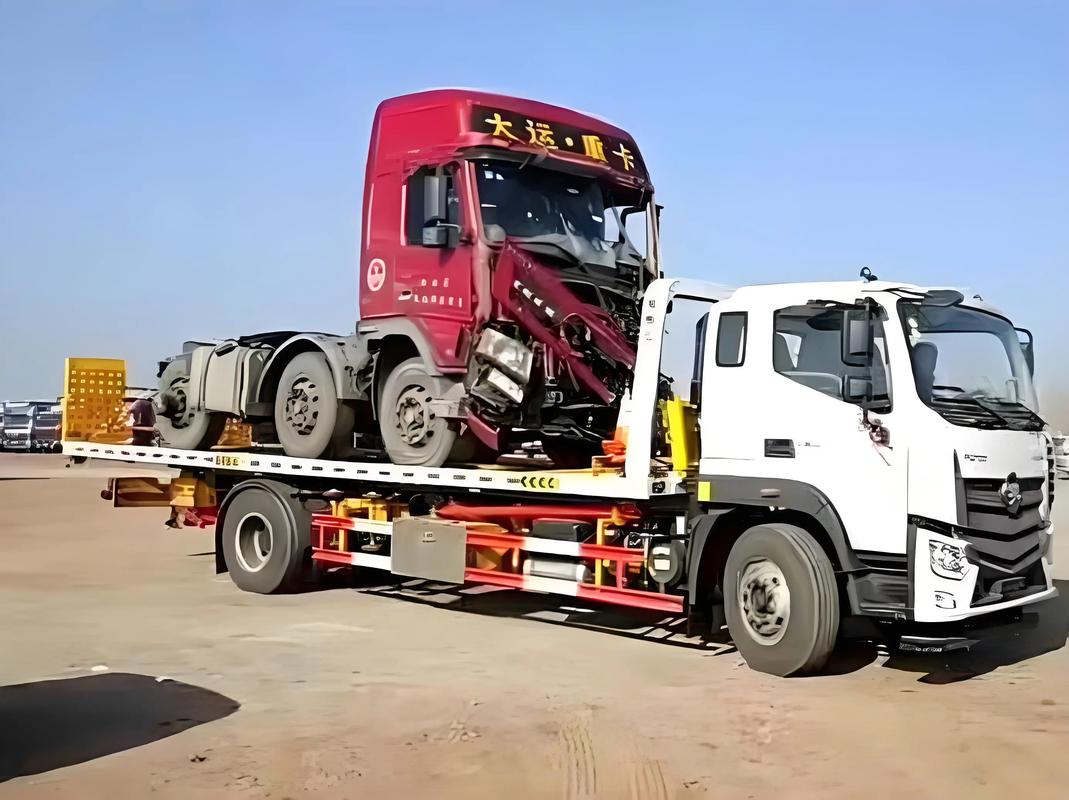 尉氏县拖车救援 遇到汽车抛锚怎么办？道路救援车队来帮忙